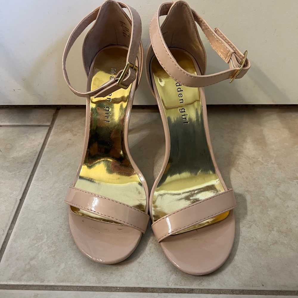 Women's Nude Heeled Sandals